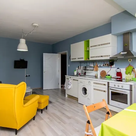 Appartamento театъра *